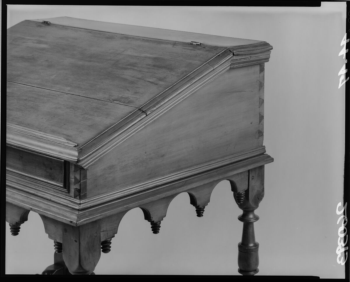 Desk-on-frame, Sweet gum, possibly mahogany veneer, yellow poplar, American