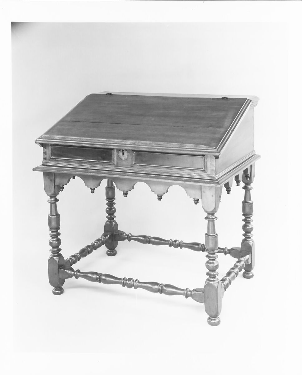 Desk-on-frame, Sweet gum, possibly mahogany veneer, yellow poplar, American