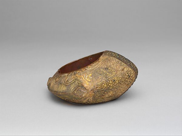 Galang gadang (bracelet), Minangkabau artists, Wood, gold leaf, metal, paint, cloth, Minangkabau people