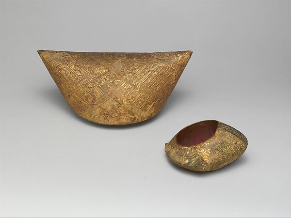 Galang gadang (bracelet), Minangkabau artists, Wood, gold leaf, metal, paint, cloth, Minangkabau people