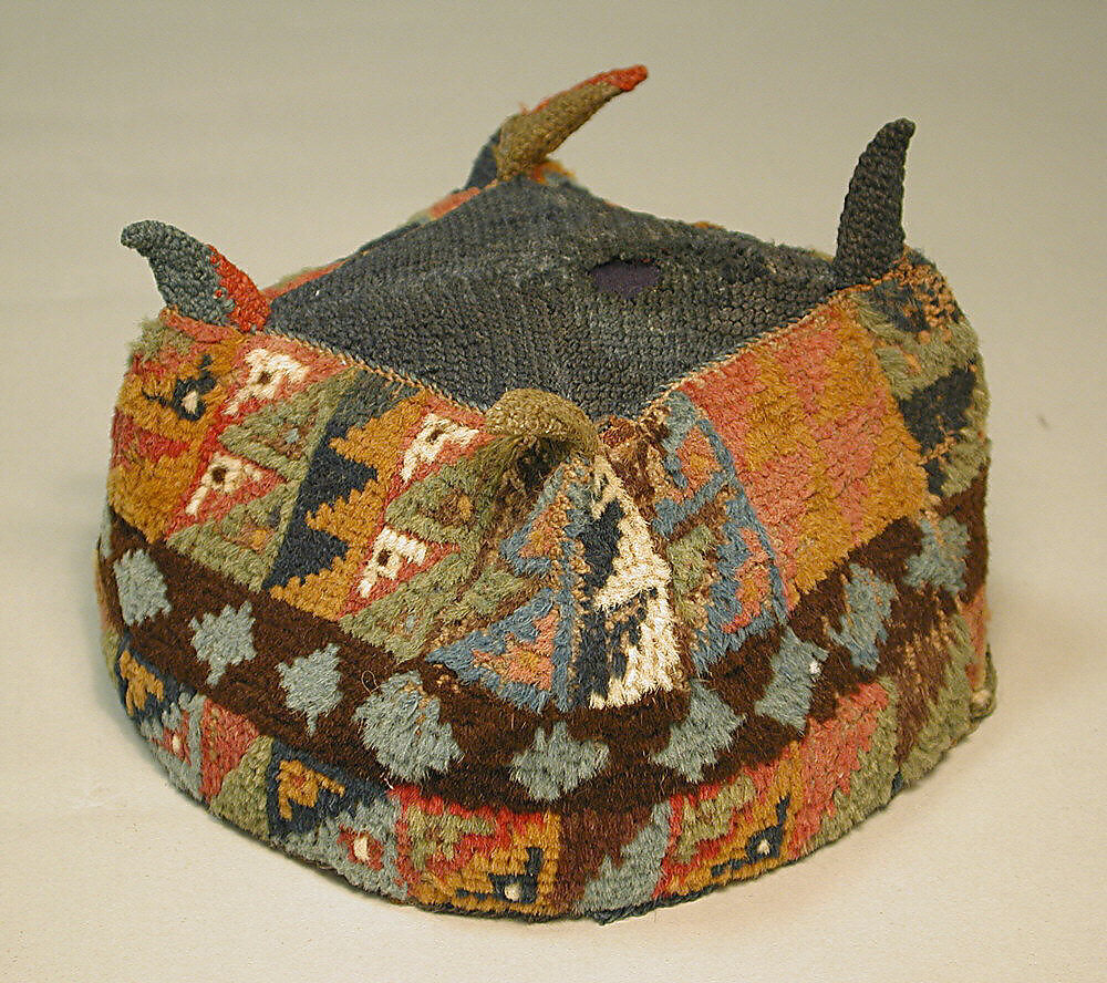 Four-Cornered Hat, Camelid hair, Wari