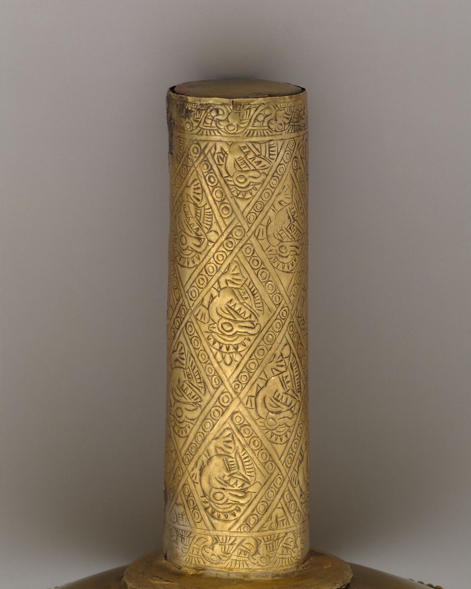 Earflare with ritual procession, Chimú artist(s), Gold, Chimú