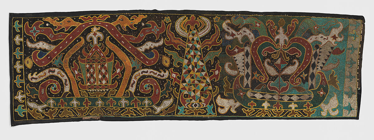Ceremonial Banner (Palepai Maju), Fiber, ceramic and glass beads, cloth, nassa shells, Lampung 