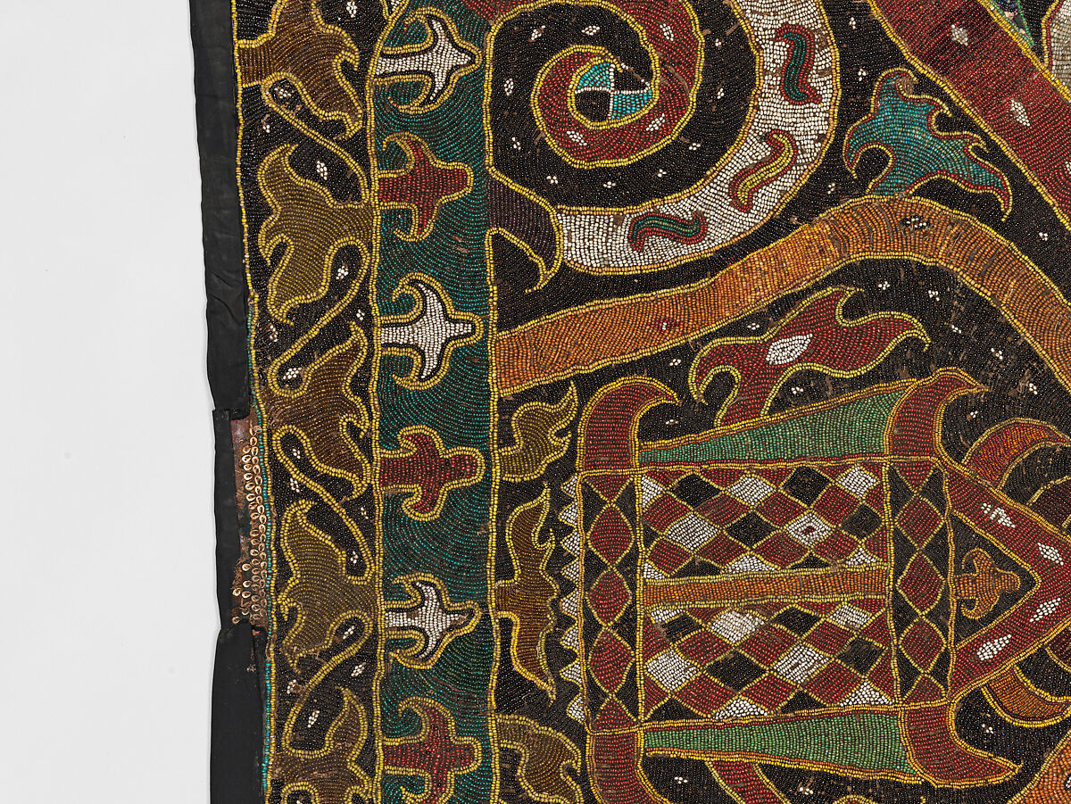 Palepai maju (ceremonial banner), Paminggir artists, Glass and ceramic beads, fiber, cloth, nassa shells, Lampung peoples