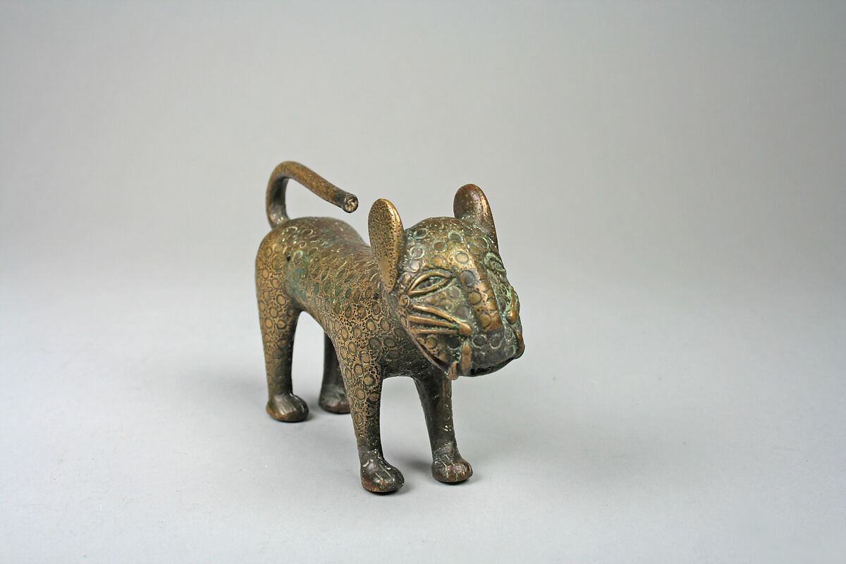 Leopard Aquamanile, Ìgùn Ẹ́rọ̀nwwọ̀n (brass-casting guild) artists, Brass, Edo peoples