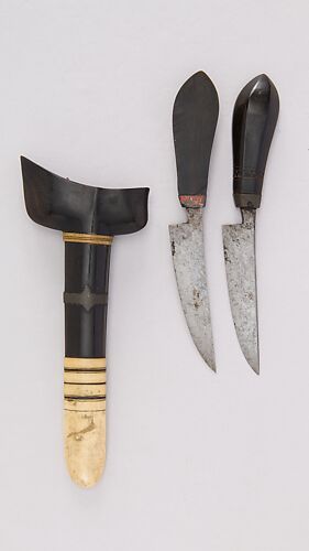 Pair of Knives with Sheath