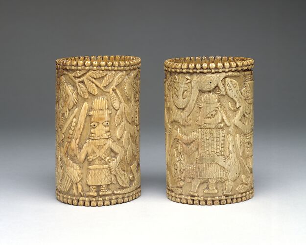 Pair of chiefly bracelets with Portuguese and Edo figures