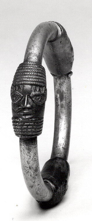 Bracelet: Three Heads, Brass, copper alloy, Edo peoples