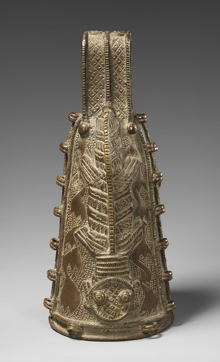 Altar bell with a mudfish-legged ọ́bà, Ìgùn Ẹ́rọ̀nwwọ̀n (brass-casting guild) artists, Brass, Edo peoples
