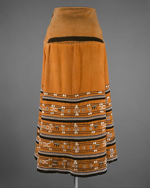 Skirt (Isikhakha or Umbhaco), Cotton, wool, glass beads, shell buttons, ochre pigment, Xhosa or Mfengu peoples 