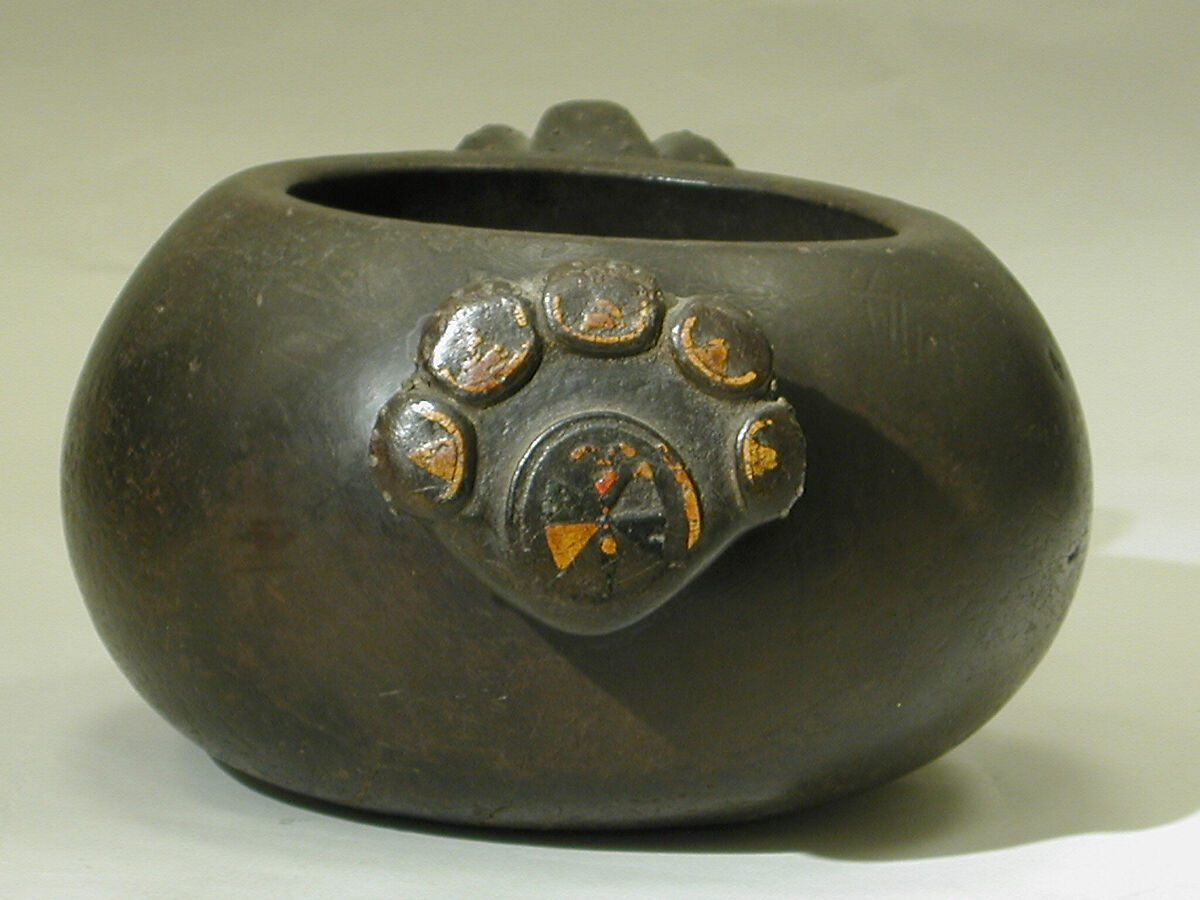 Bowl with Handles, Wood (escallonia?), metal inlay, Colonial