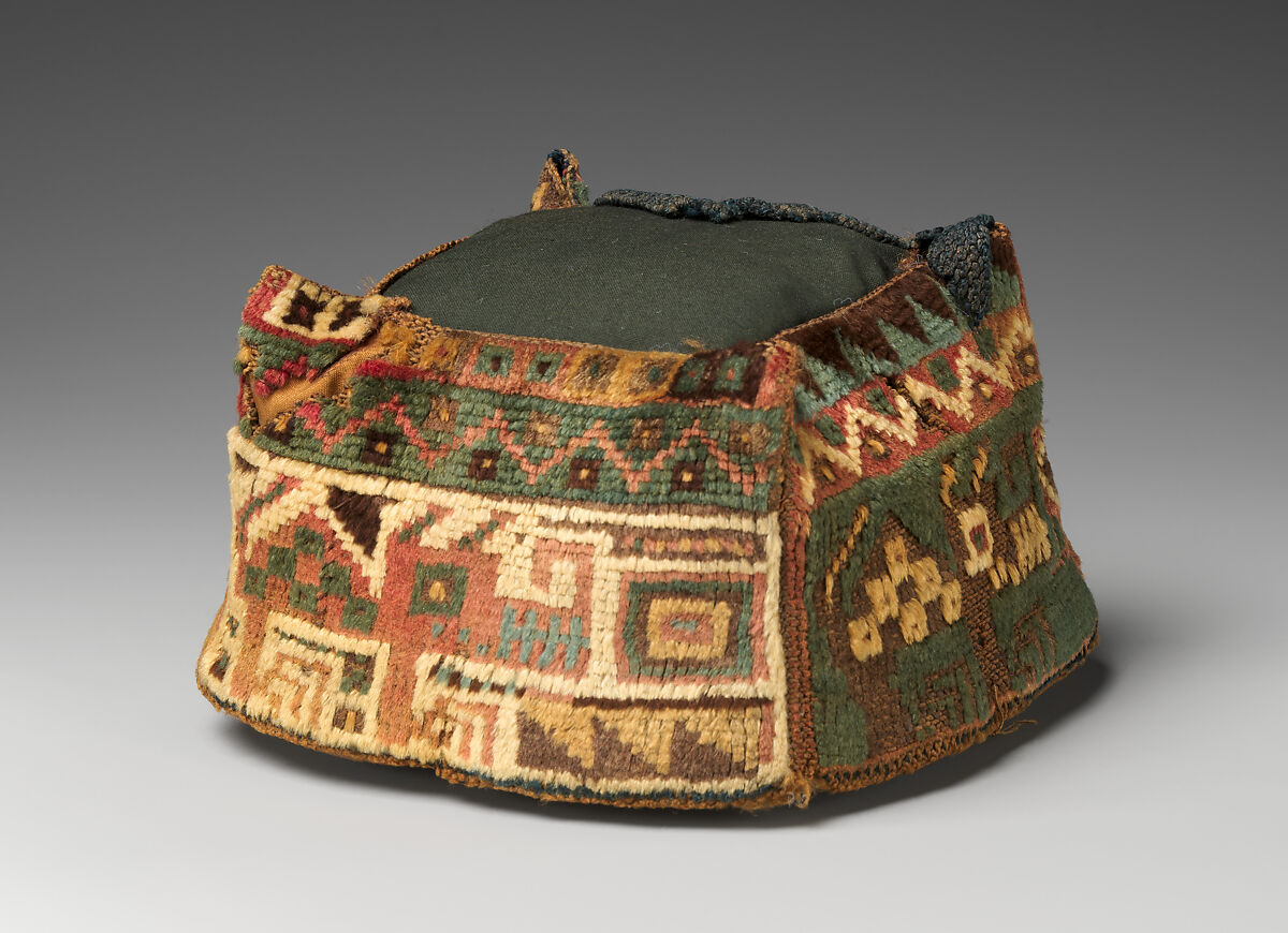 Four-Cornered Hat, Camelid hair, Wari