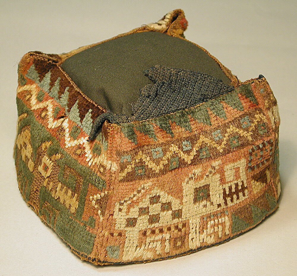 Four-Cornered Hat, Camelid hair, Wari