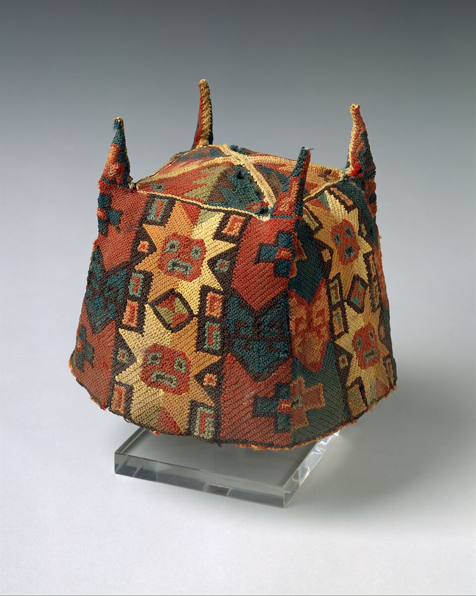 Four-Cornered Hat, Camelid hair, Tiwanaku