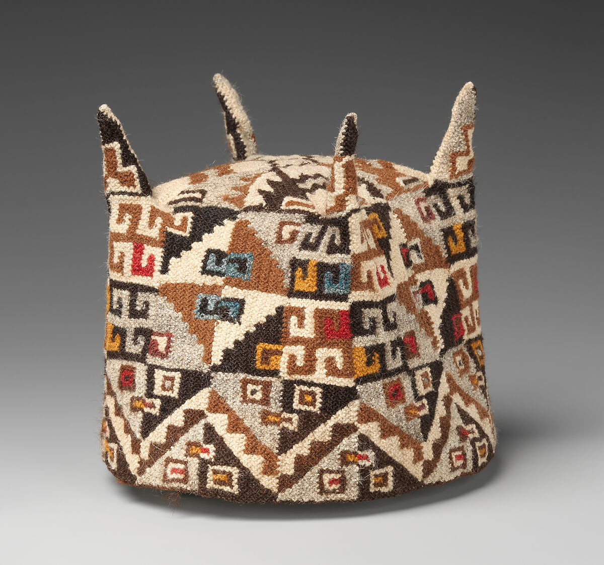 Four-Cornered Hat, Camelid hair, Tiwanaku 