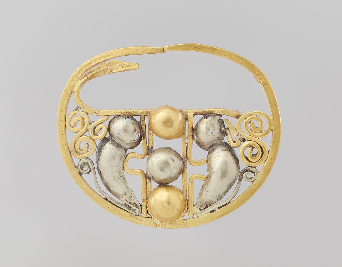 Nose ornament, Gold, silver, Salinar (?) 