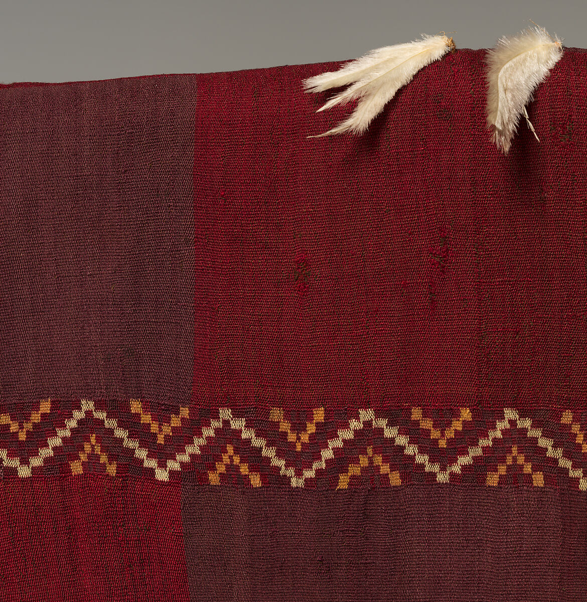 Tunic, Camelid hair, feathers, Arica(?)