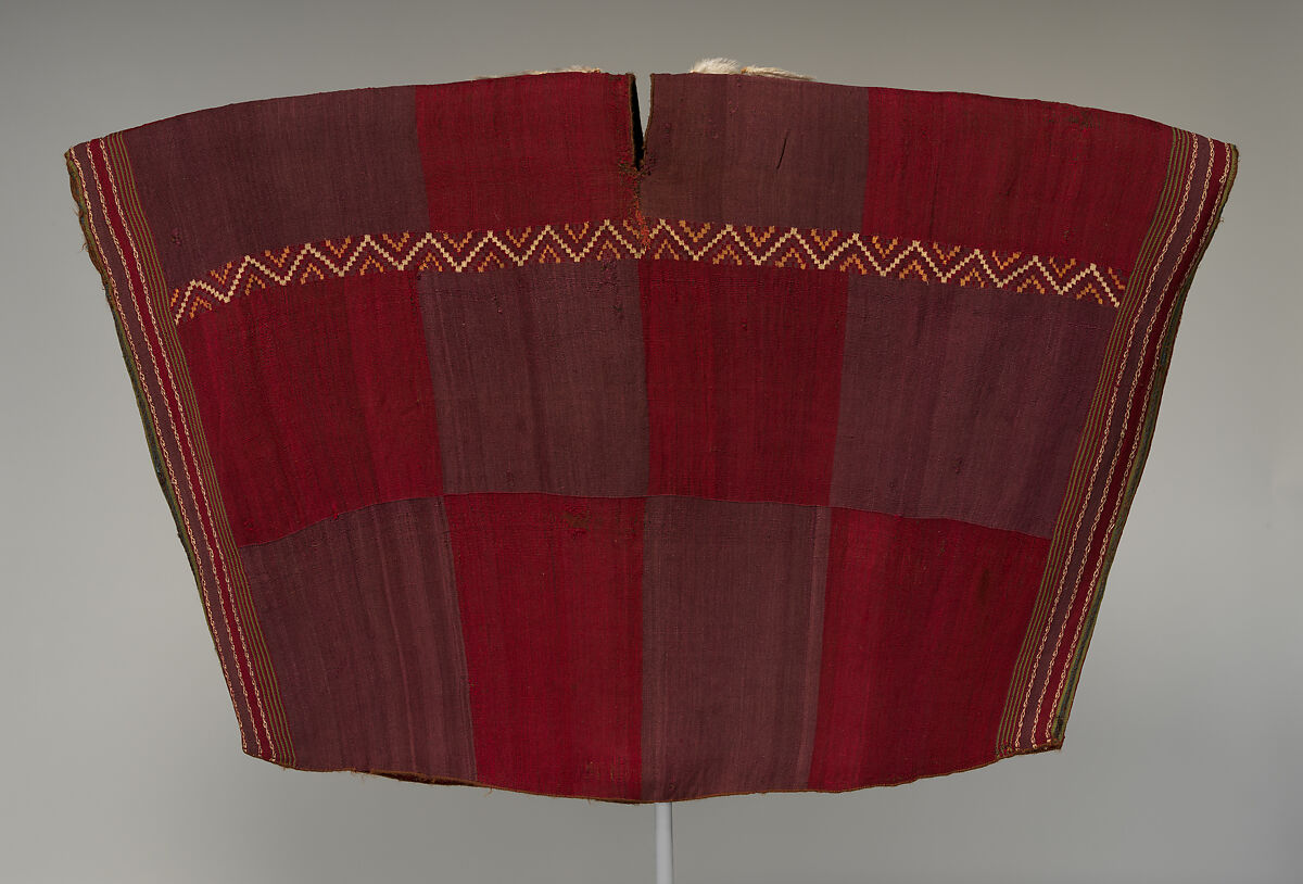 Tunic, Camelid hair, feathers, Arica(?)