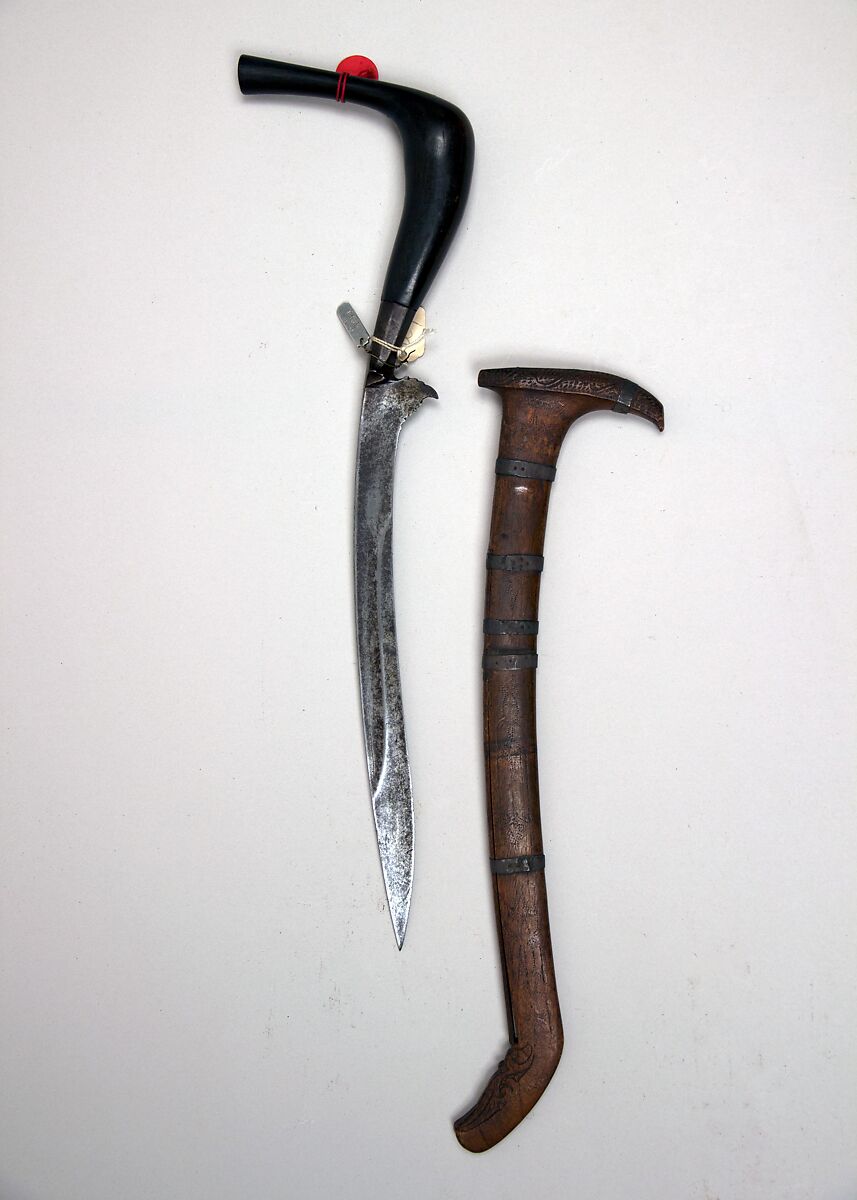Moulded Single-Edged Curved Knife (Bade-bade) with Sheath, Wood, metal, Sumatran, possibly Acheen 