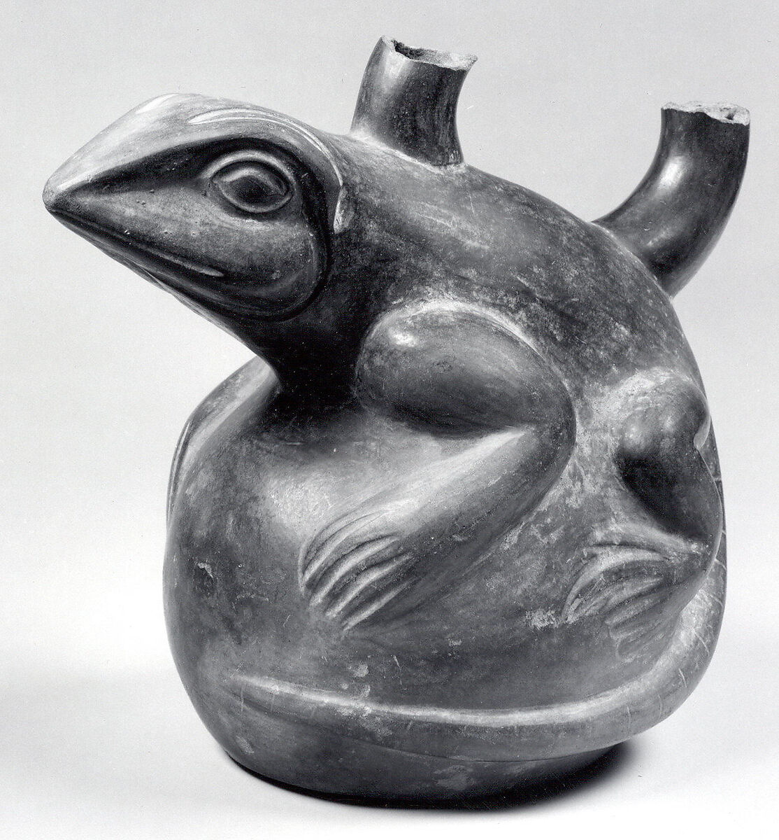 Lizard Stirrup Spout Jar, Ceramic, Chimú