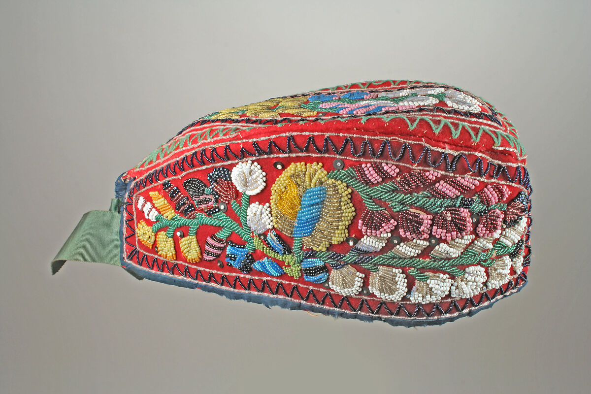 Glengarry style cap, Wool, cotton, silk, glass, Haudenosaunee  (Iroquois)