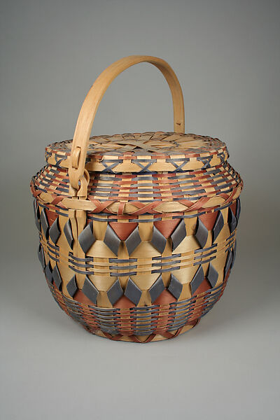 Lidded Basket, Helen Lonetree (LaCrosse, Wisconsin 1932–2014 Wisconsin Dells, Wisconsin), Ash splint, wood, pigment, Ho-Chunk