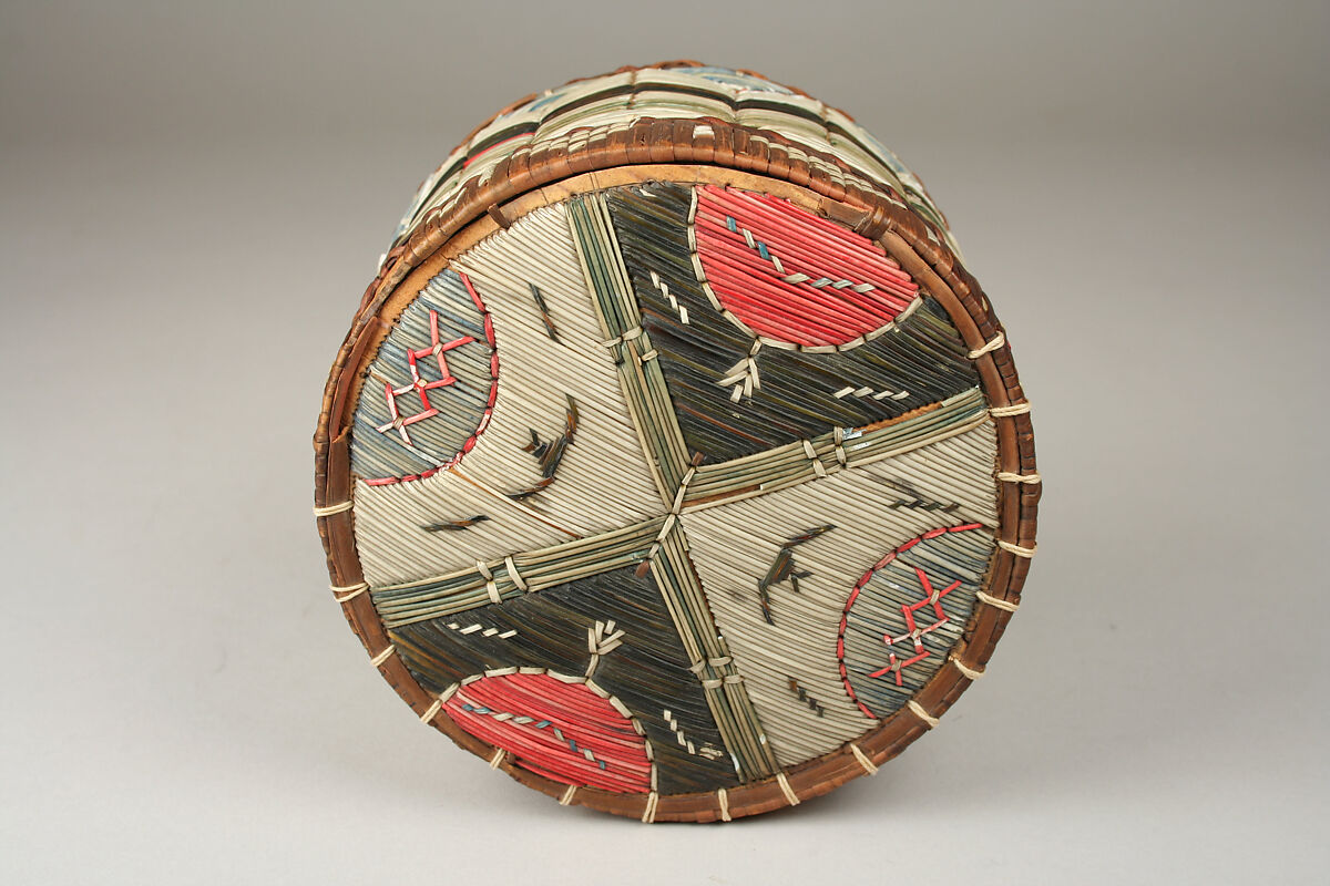 Lidded Box, Birchbark, wood, spruce root, quill, Micmac