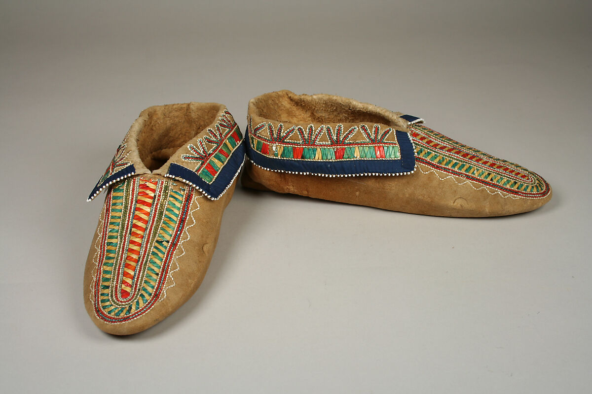 Pair of Moccasins, Native-tanned skin, quill, silk, glass, Seneca