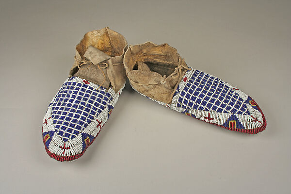 Pair of Moccasins, Native-tanned skin, glass, Sioux