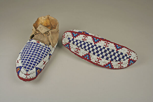 Pair of Moccasins, Native-tanned skin, glass, Sioux