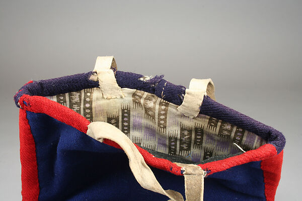 Flat Bag, Wool, cotton, glass, Native-tanned skin, Yakama