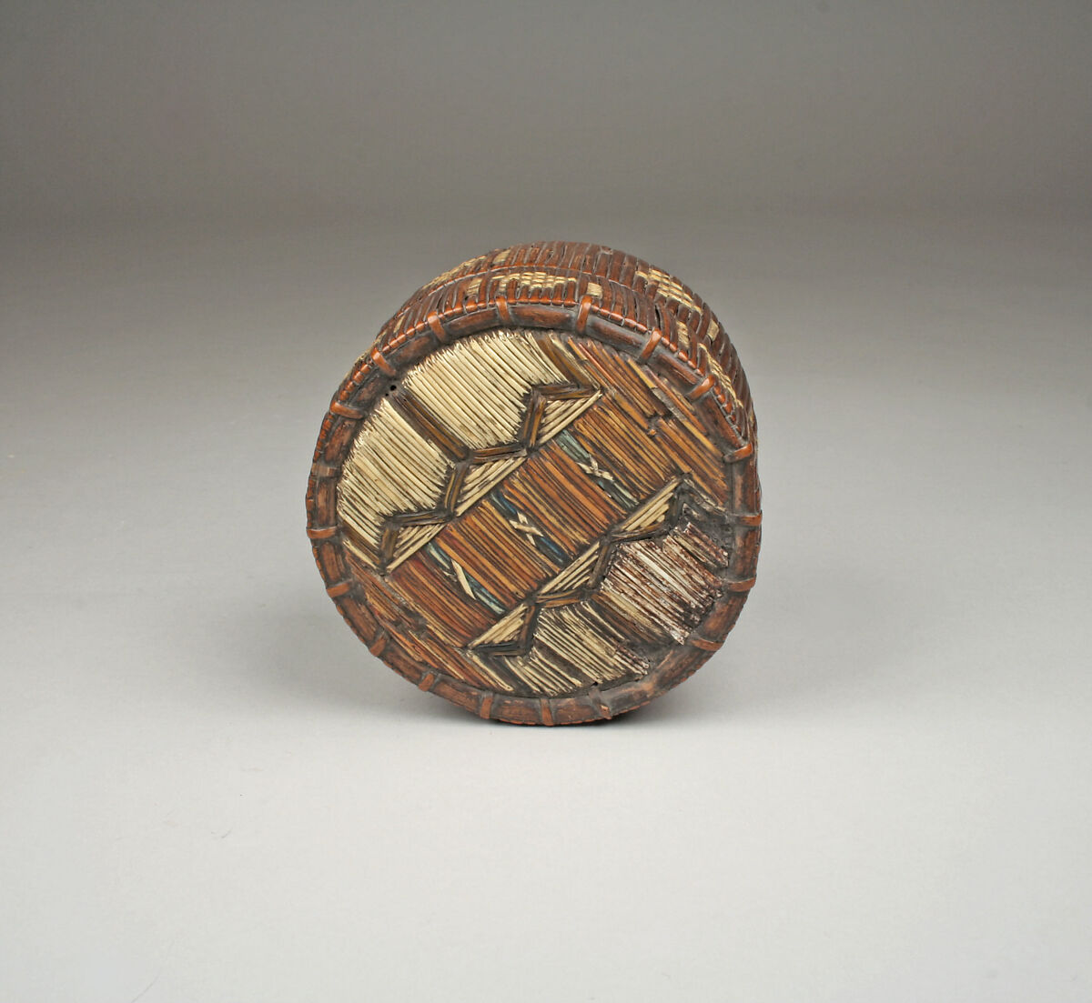 Lidded Box, Birchbark, wood, spruce root, porcupine quill, Micmac