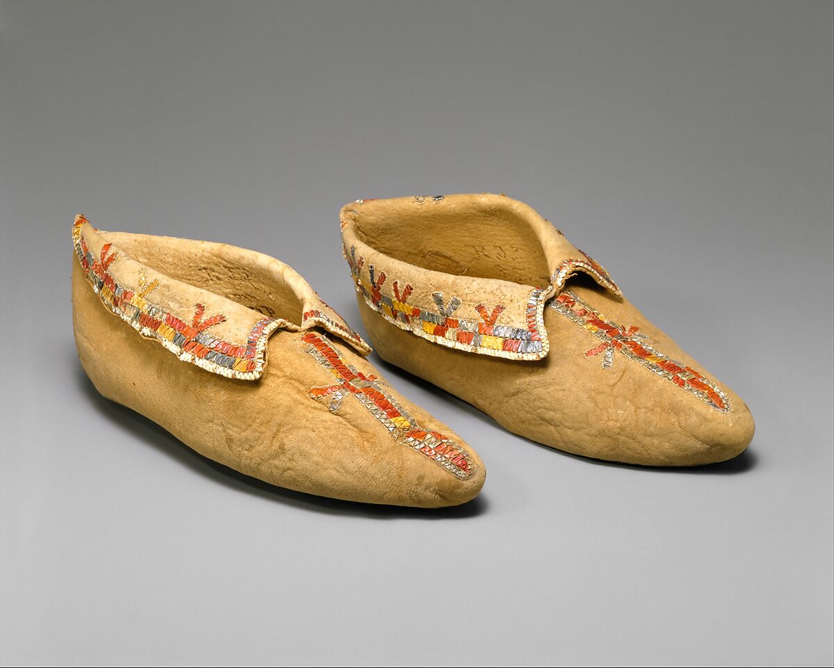 Pair of Moccasins, Native-tanned skin, porcupine quill, Seneca 