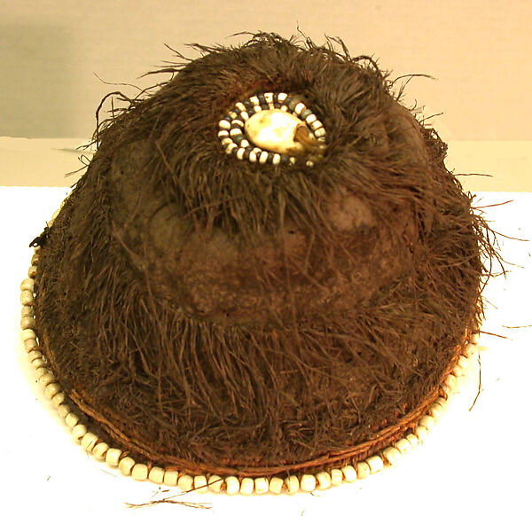 Prestige Cap (Laket ), Raffia palm fiber, cowrie shells, glass beads, Kuba 