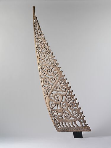 Kora ulu (canoe prow board)