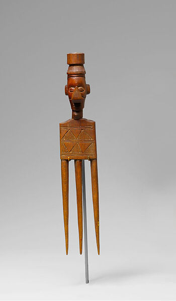 Comb (yisanunu), Wood, Yaka peoples 