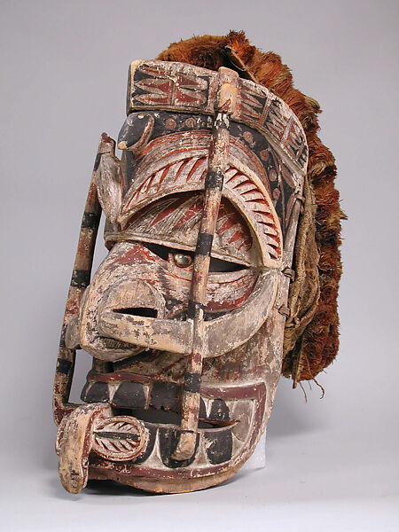 Mask (Tatanua), Wood, fiber, barkcloth, paint, shell, Northern New Ireland 