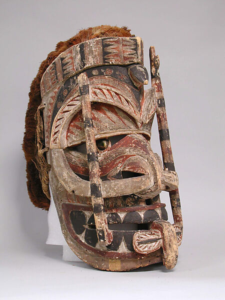 Mask (Tatanua), Wood, fiber, barkcloth, paint, shell, Northern New Ireland