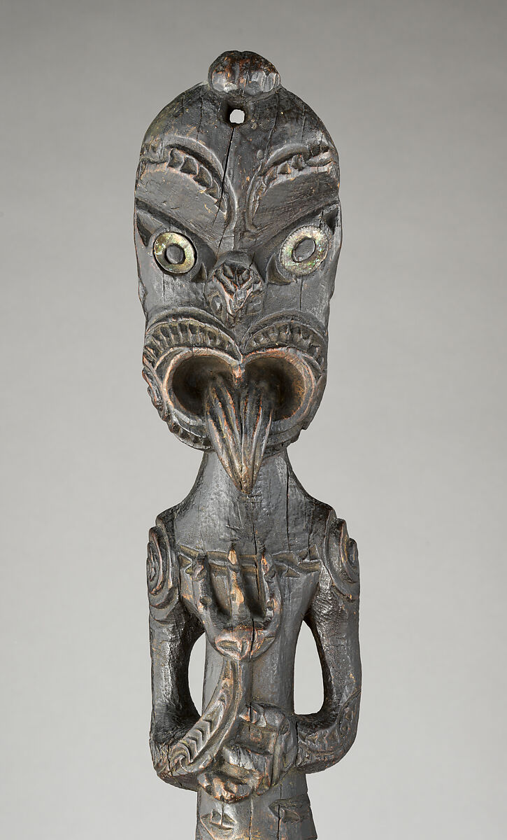 Tekoteko (gable figure), Māori artist, Wood, shell (pāua), Māori