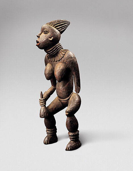 Commemorative figure of a priestess, Wood, pigments, Bamileke peoples 