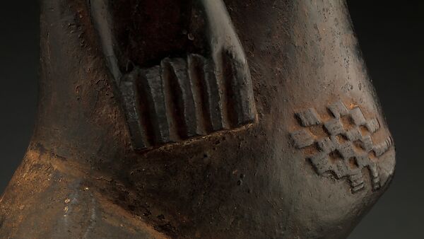 Singiti (commemorative portrait of a chief), Hemba artist, Wood, pigment, Hemba