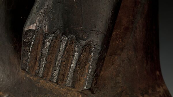 Singiti (commemorative portrait of a chief), Hemba artist, Wood, pigment, Hemba