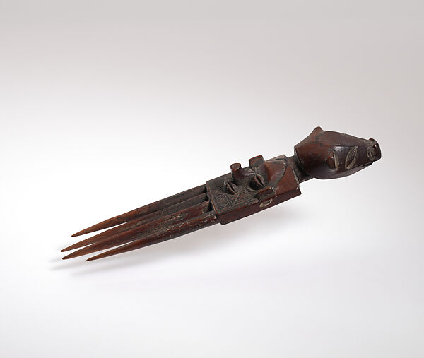 Comb (yisanunu), Wood, Yaka peoples