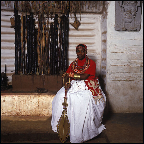 Chief Nosa Isekhure, the isekhure of Benin, Benin City, Nigeria, Phyllis Galembo (American, born 1952), Chromogenic Print 