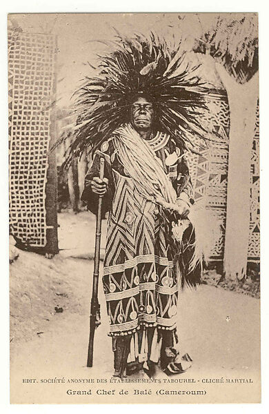 Great chief of Balé (King Fonyonga II of Bali-Nyonga, r. 1901–40), Postcard, collotype 