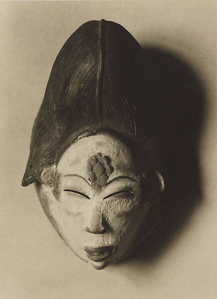 Mask (mukudj), Wood, pigment, Punu peoples 
