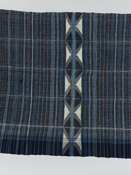 Elégẹ̀gẹ̀ dúdú (woman’s prestige wrapper with dark band), Obamadesara (Nigerian, died 1956, Owo), Cotton (both hand- and machine-spun), dye, Yoruba peoples