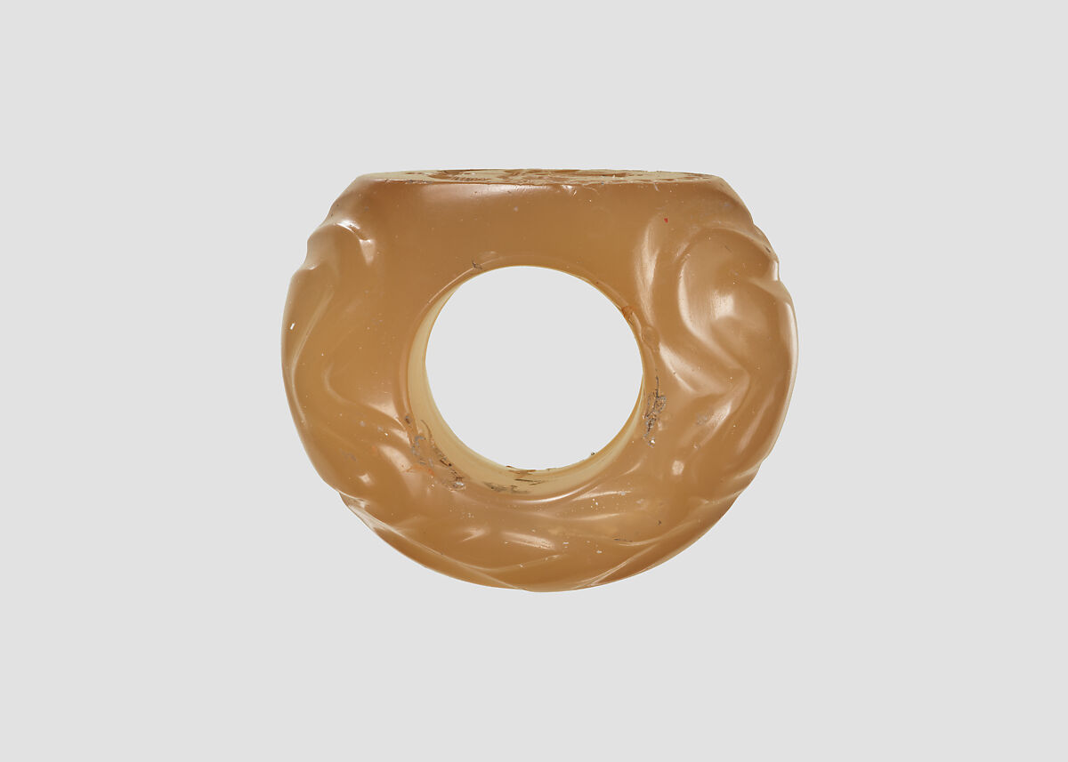 Ellipsoid stamp seal: tulips, Yellow chalcedony, Sasanian