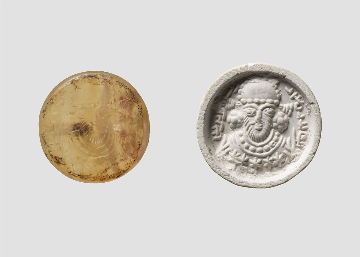 Stamp seal, Chalcedony, translucent, Sasanian
