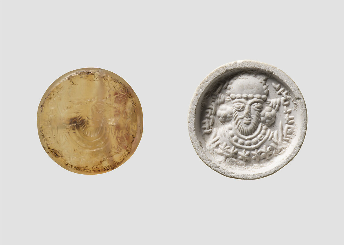 Stamp seal, Chalcedony, translucent, Sasanian 